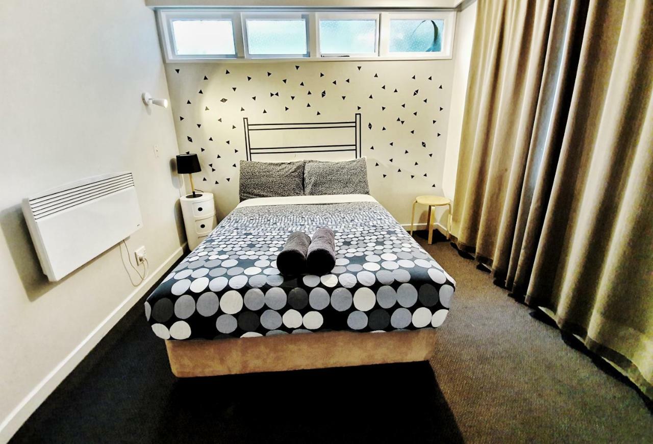 Bumbles Backpackers Hostel Κουίνσταουν Εξωτερικό φωτογραφία